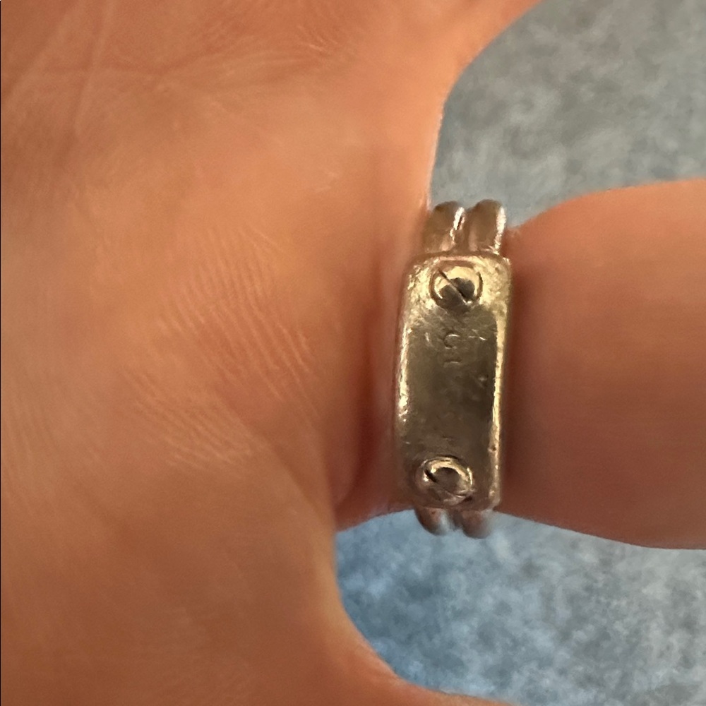Gucci Elegant Silver Knot Ring authentic Euc size 4.75 to 5 - Picture 6 of 12